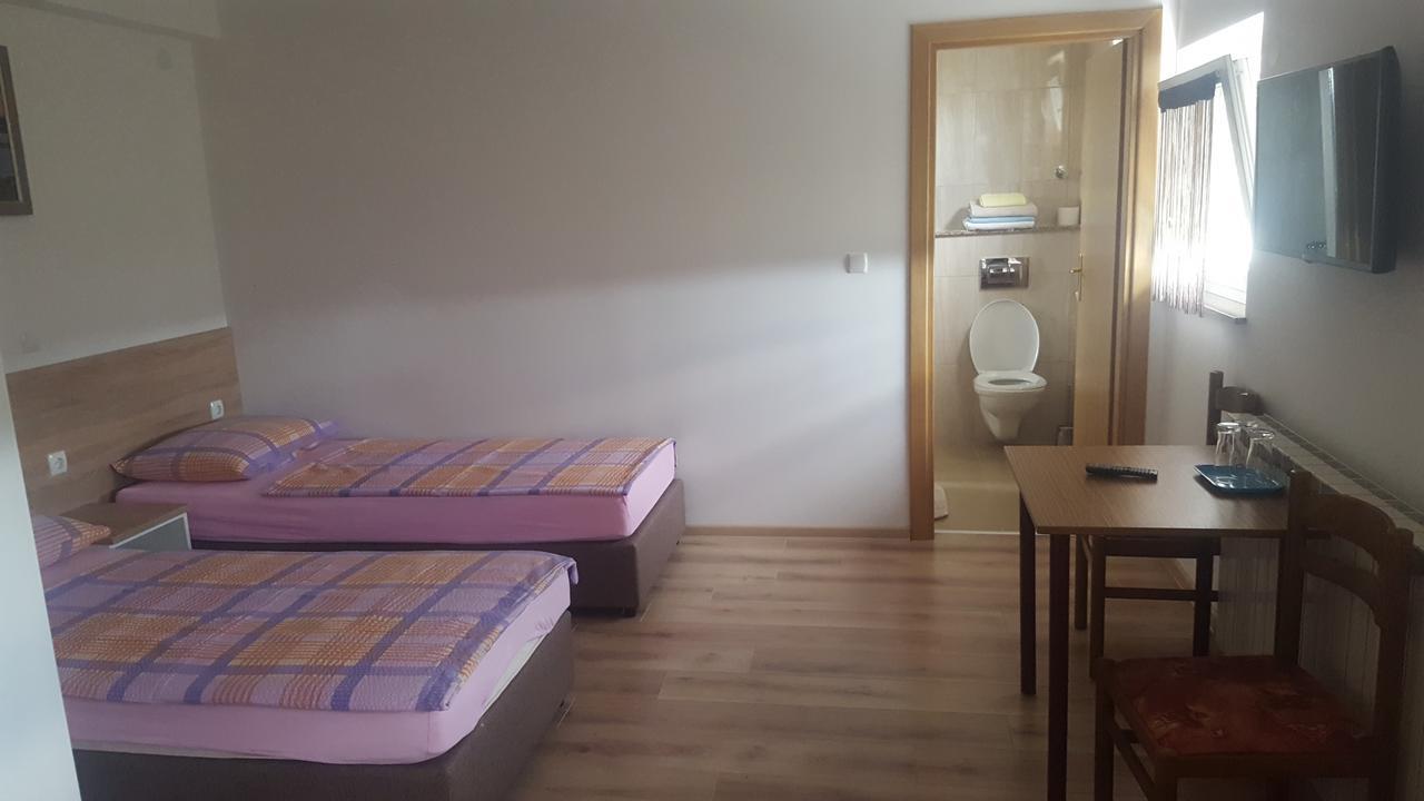 Bed and Breakfast Sobe Mrak à Bjelovar Extérieur photo