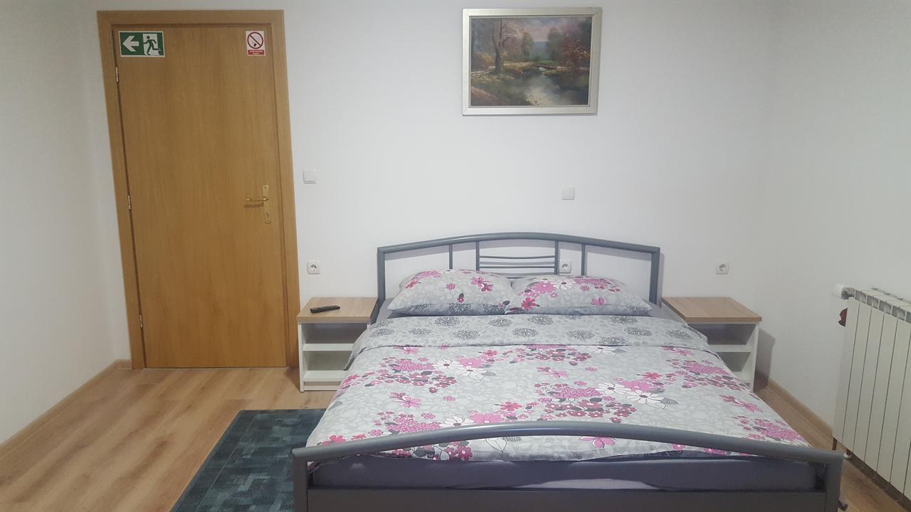Bed and Breakfast Sobe Mrak à Bjelovar Extérieur photo